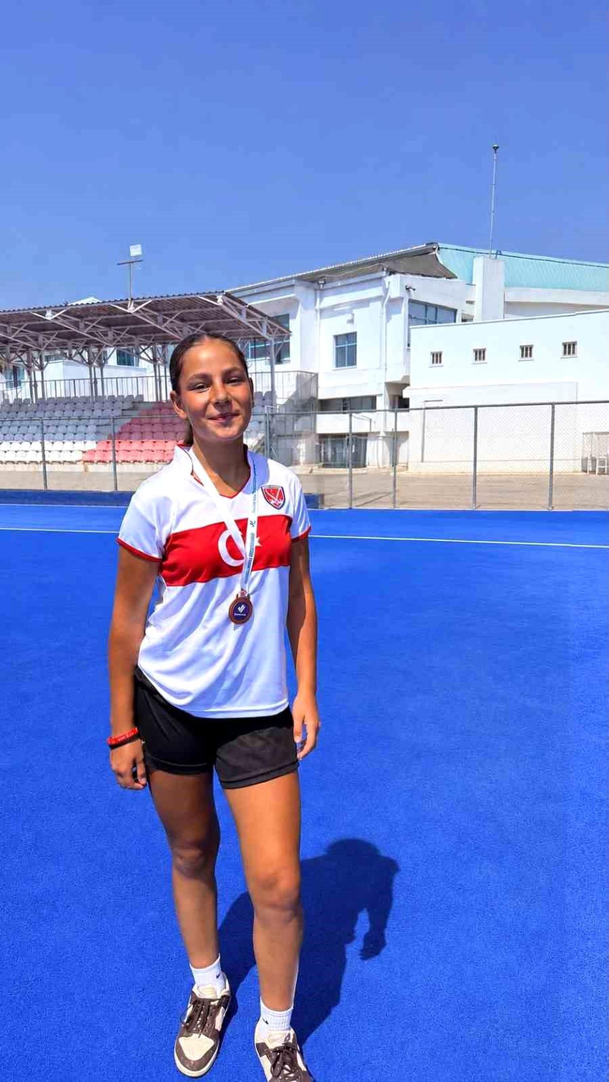 Muğlalı Hokey Milli oyuncu, Avrupa üçüncüsü oldu