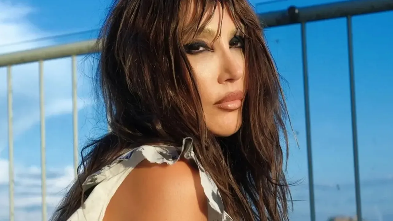 Hande Yener sessizliğini bozdu! "Kemoterapiden saçları döküldü" söylentisine cevap