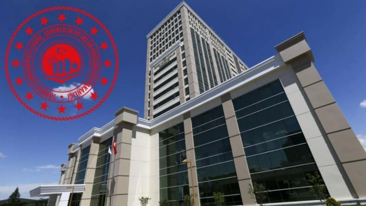 Bakanlıktan İzmit Körfezi'ndeki dip çamuru iddiasına sert yanıt!