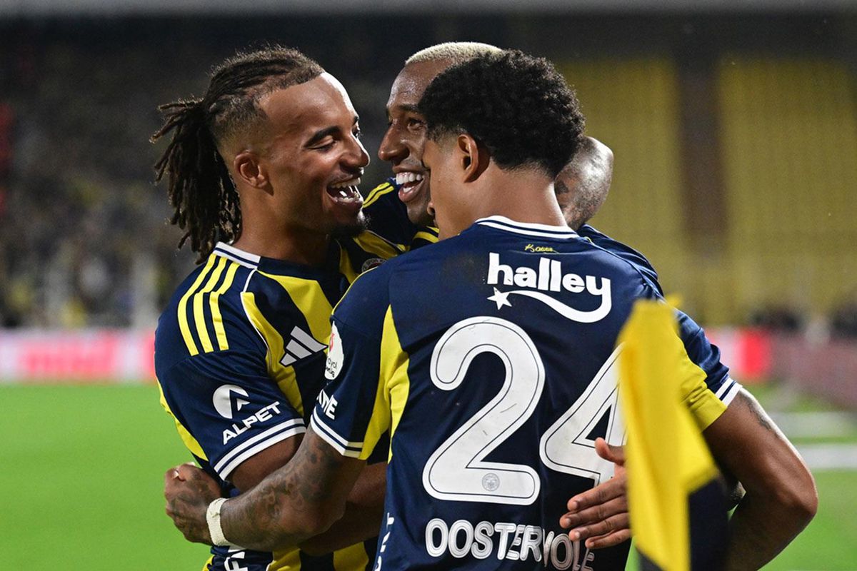 Fenerbahçe'ye 3 oyuncudan 45 milyon Euro
