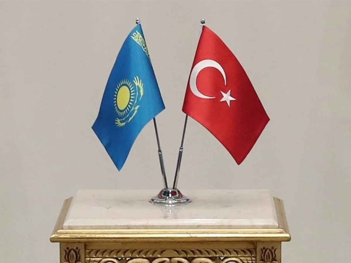 Türkiye'den Kazakistan plakalı araçlara yeni taşıma düzenlemesi