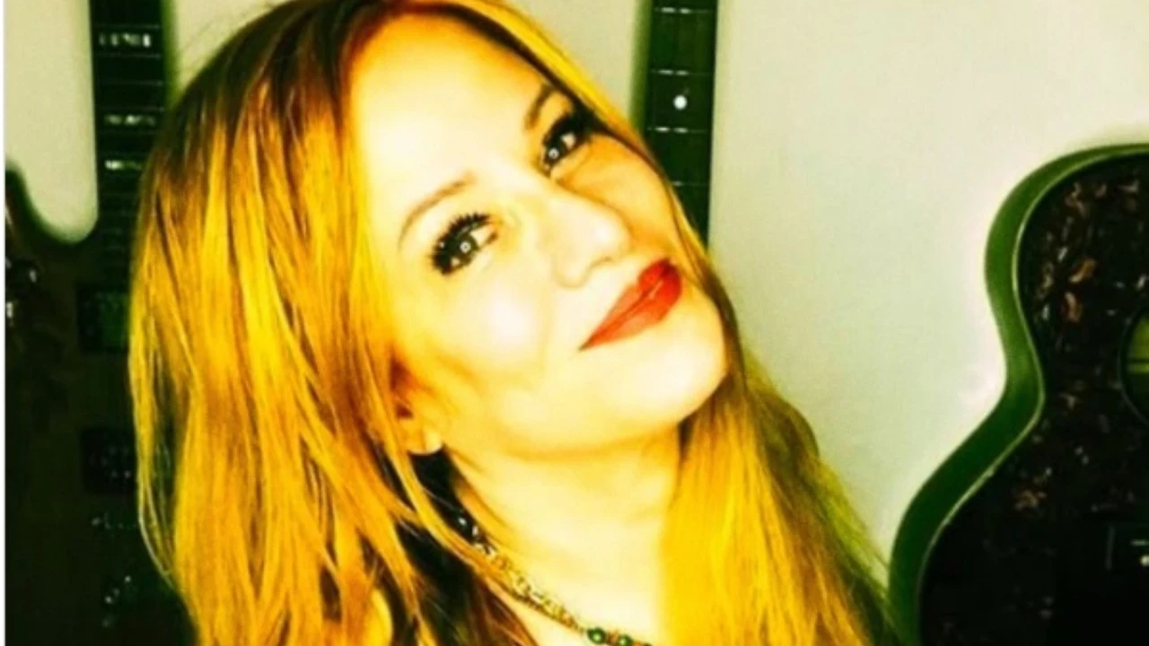 Ünlü müzisyen beyin kanseri nedeniyle genç yaşta hayatını kaybetti
