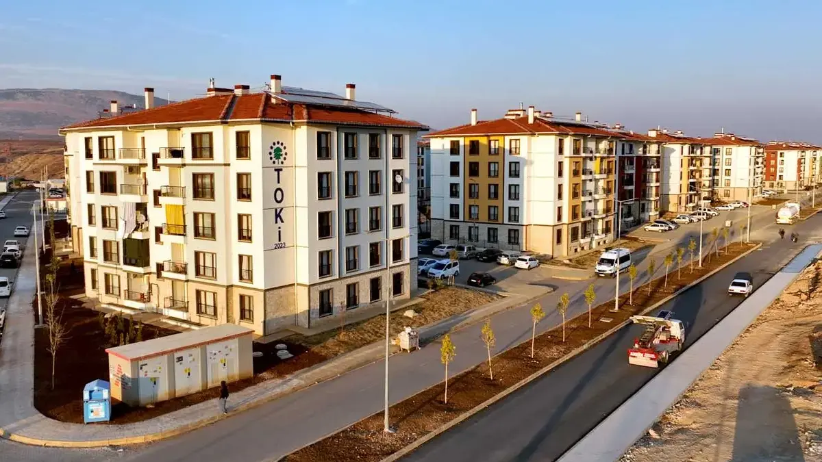TOKİ 64 ilde 20 bin ucuz konut satışı yarın başlıyor: İşte şartlar ve ödeme seçenekleri