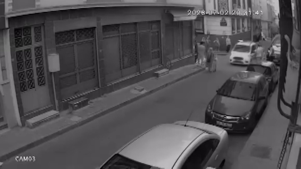 İnanılmaz ölüm! Başına beton parçası düştü!
