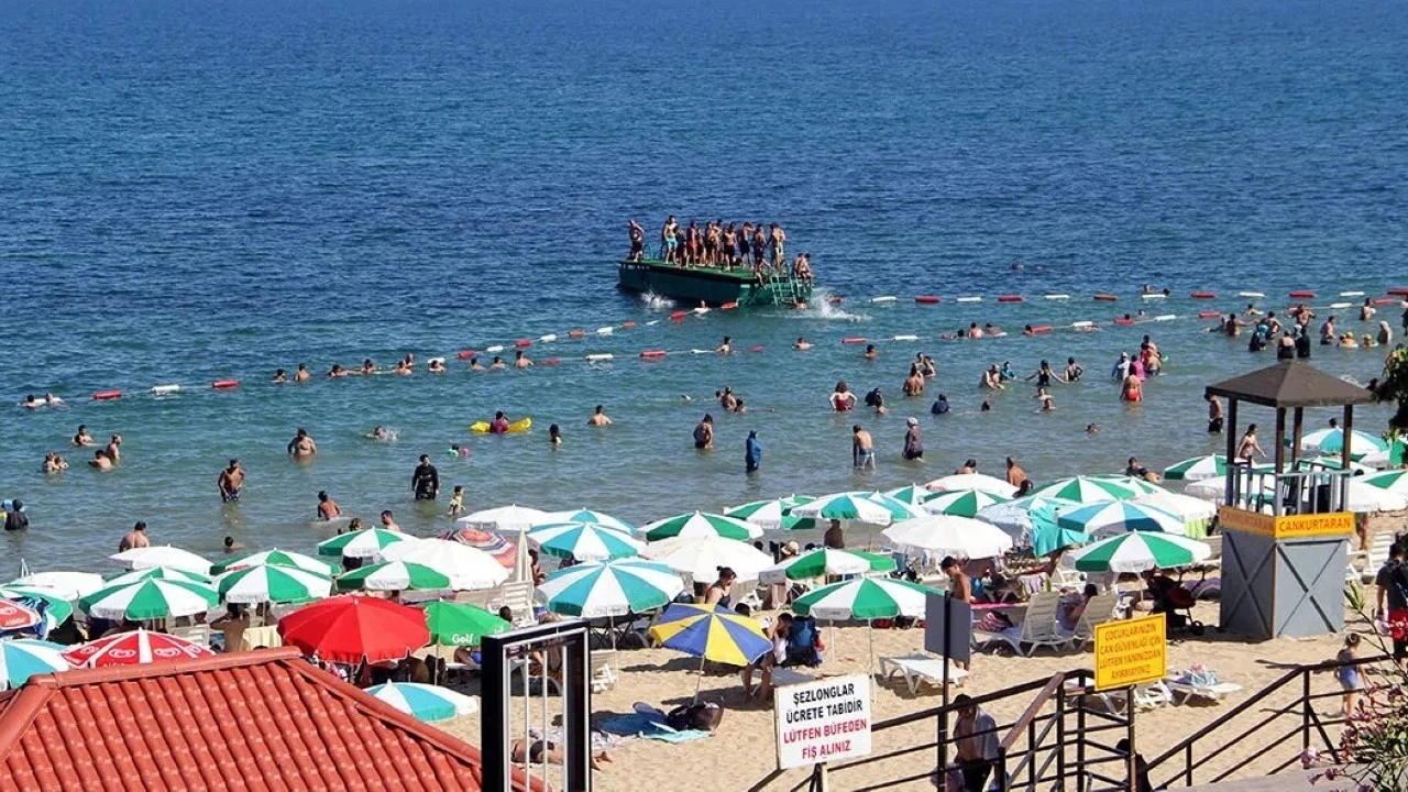 Valilik denize girişi yasakladı