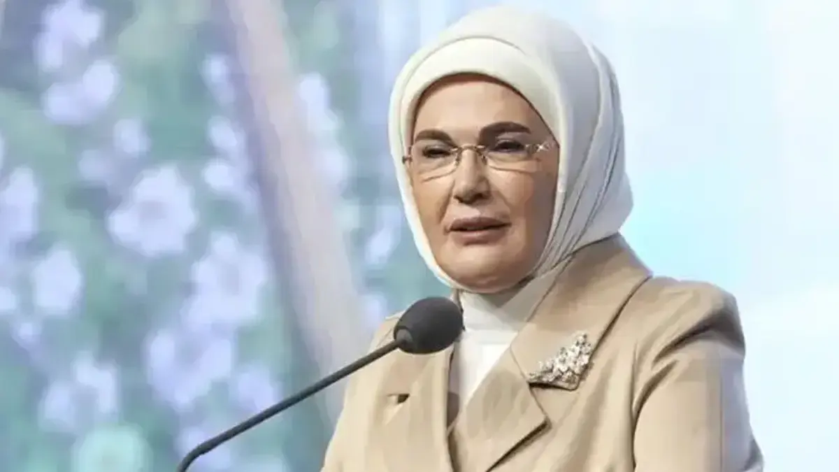 Emine Erdoğan’dan Külliye'deki tarihi gecenin ardından ilk açıklama: Büyük memnuniyet duyduk