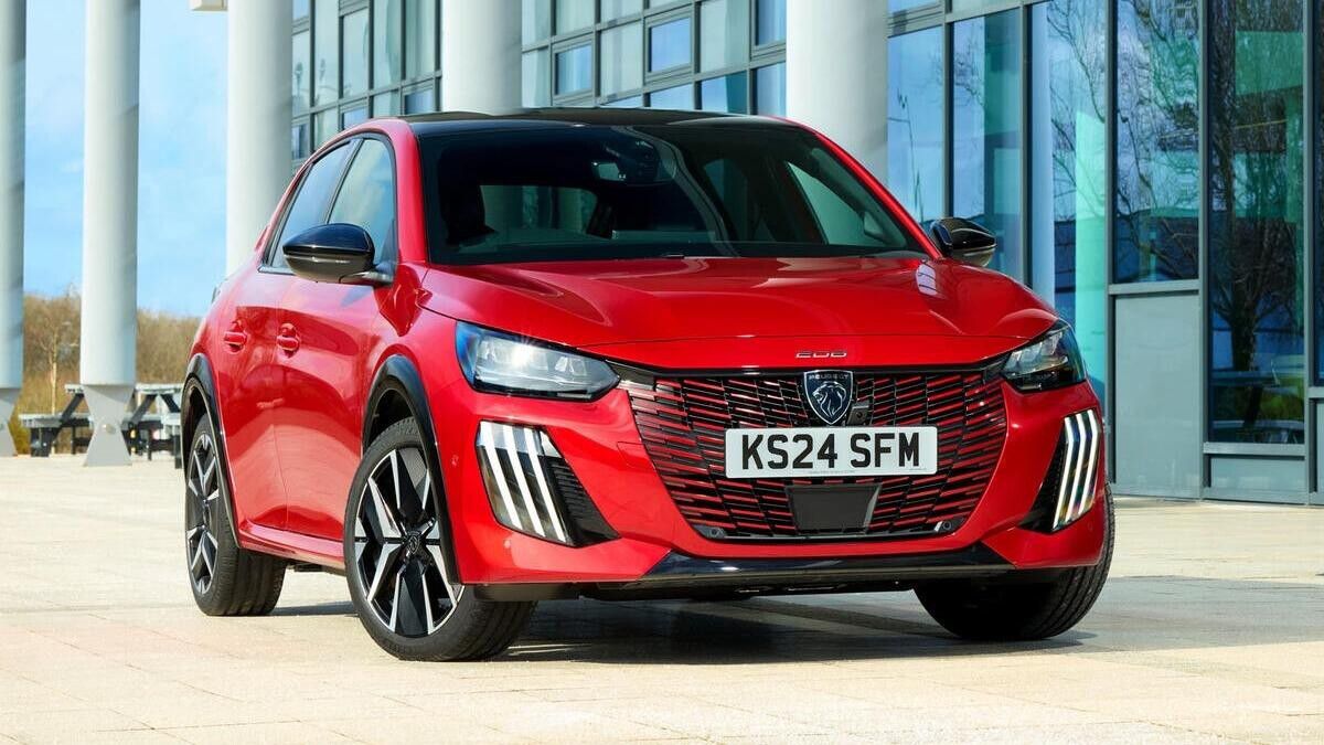 Peugeot 208'in benzinli versiyonları 2030'dan sonra da satışta kalacak