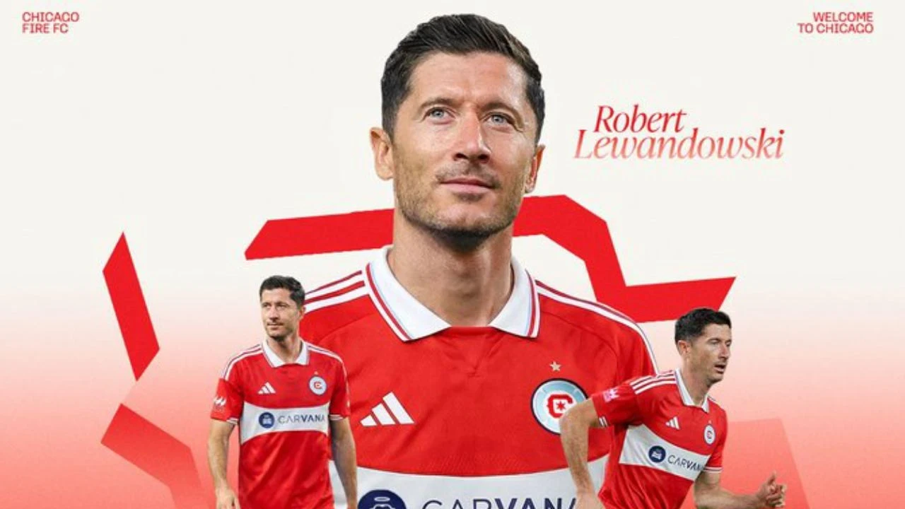 Lewandowski resmen MLS'te: 39'una kadar imzaladı