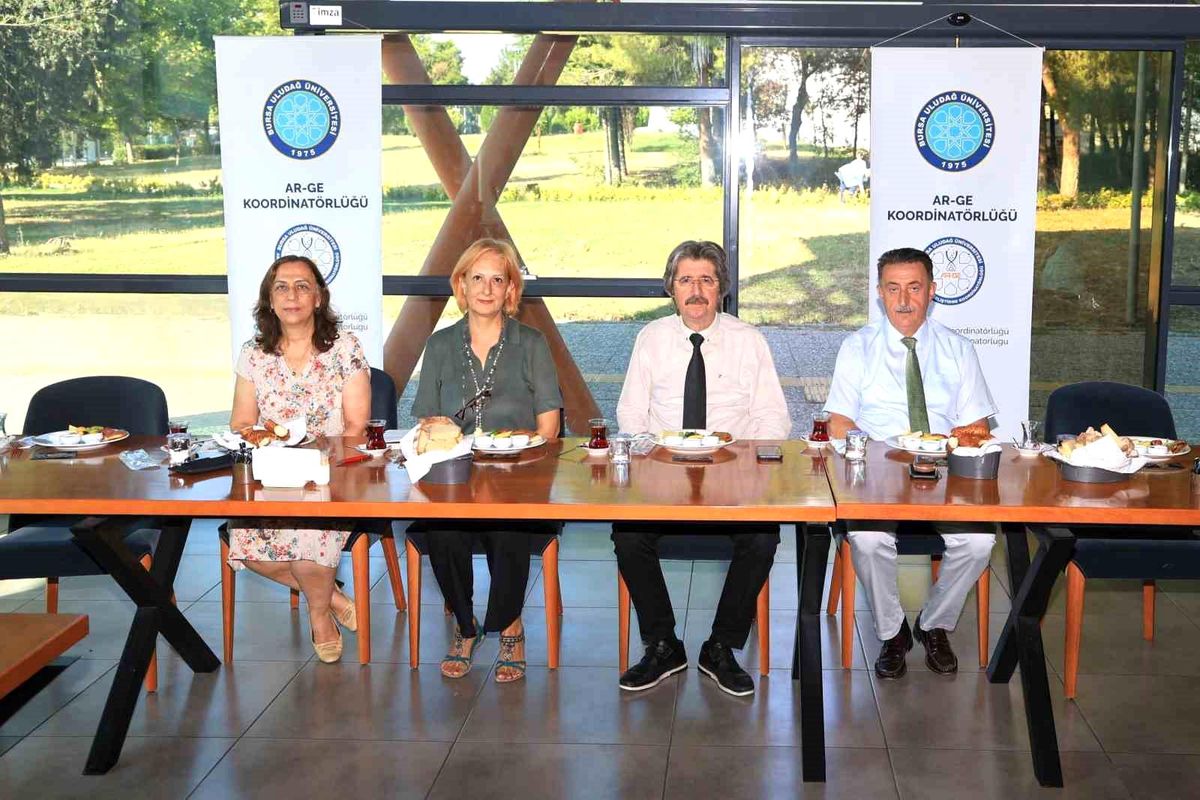 BUÜ'nün akademik yükselişi devam ediyor