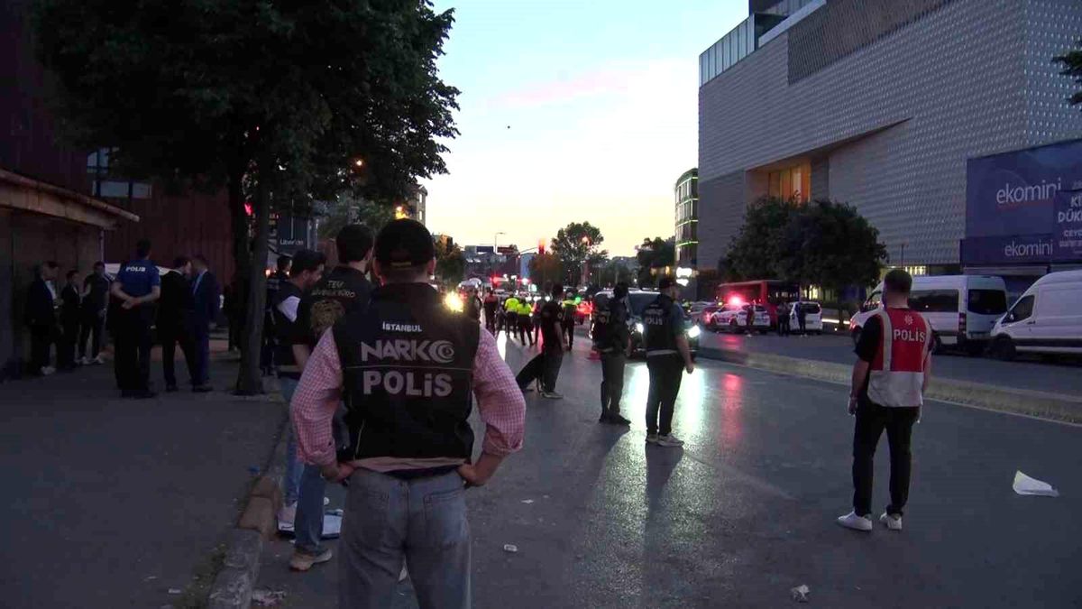 İl Emniyet Müdürü Yıldız: "İstanbul'un huzurunu gölgelemeye çalışan unsurlara karşı sokak sokak mücadelemizi sürdürüyoru..