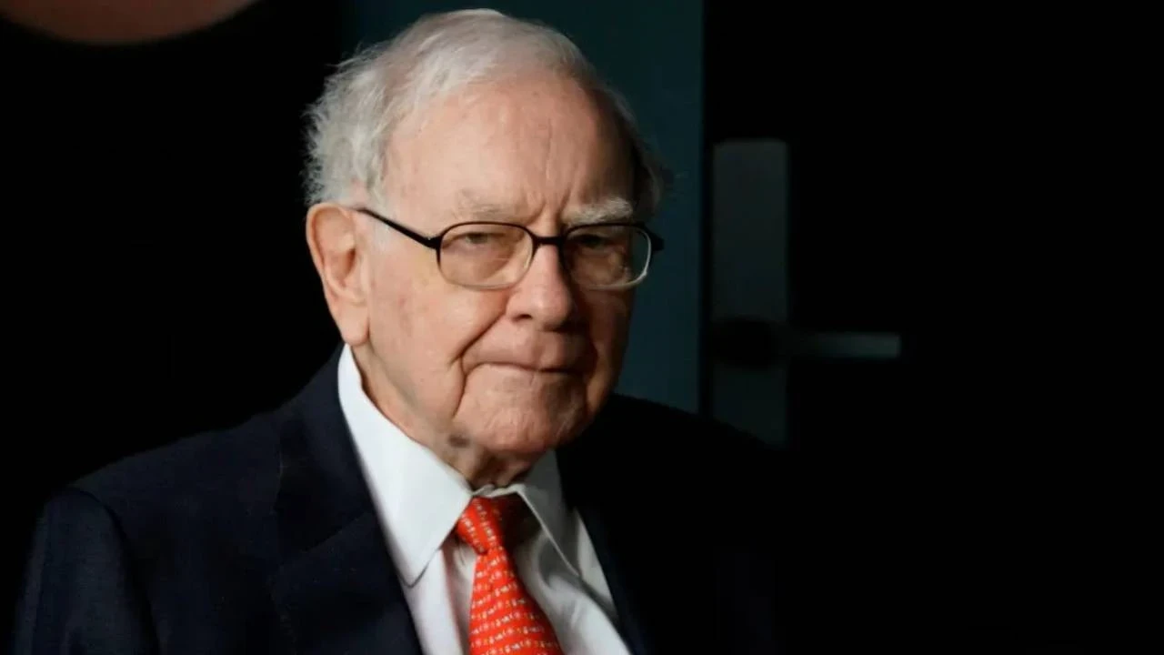 Warren Buffett'tan yapay zeka ve spekülasyon uyarısı: Şirketlerin nakit akışı baskı altına girebilir
