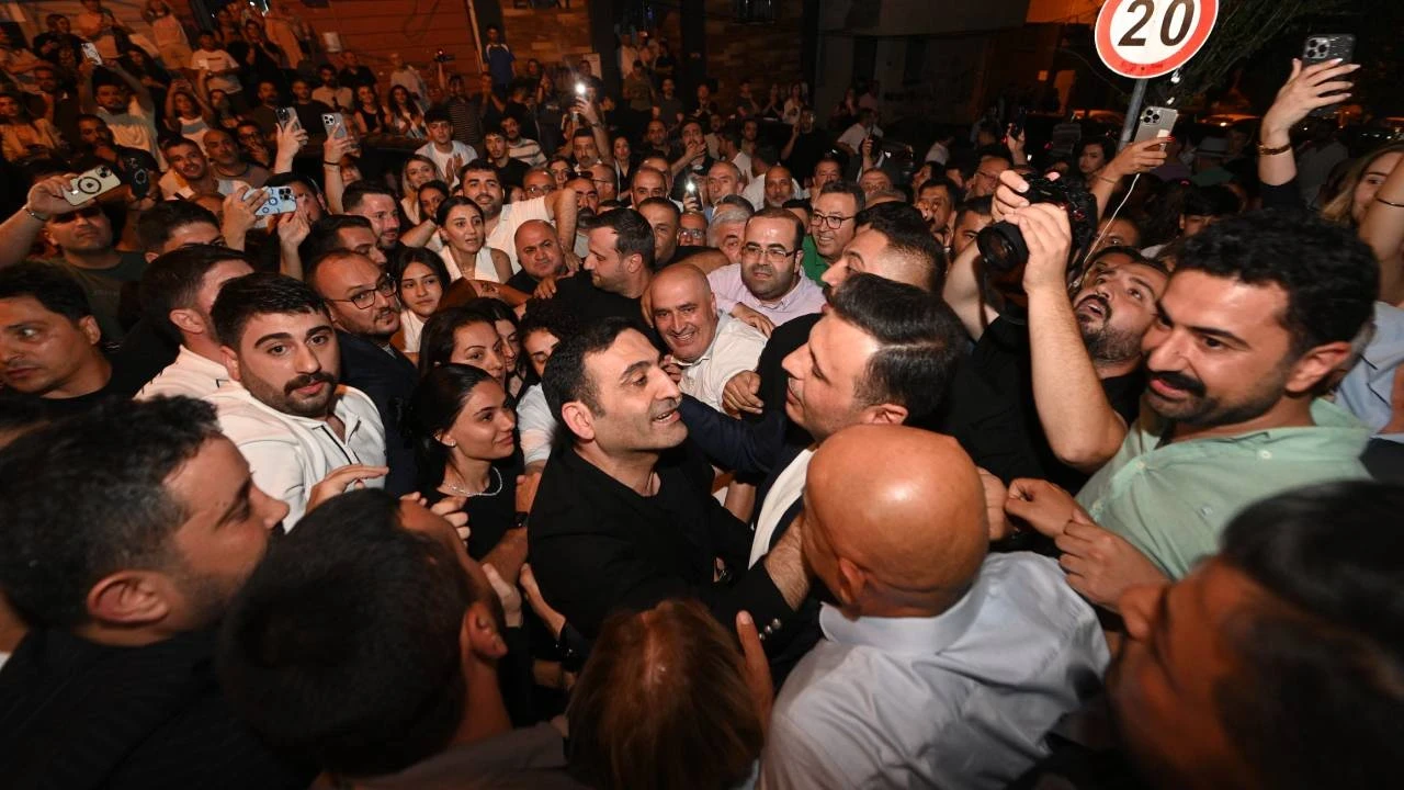 Tahliye edilen İnan Güney ilk olarak baba evine gitti