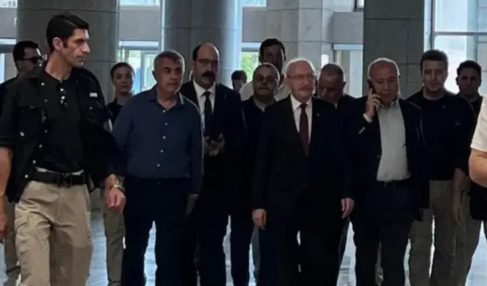 Kılıçdaroğlu ekibi yalanladı, cezaevindeki görüşme sonrası avukatlardan yeni açıklama: Deniz Göktaş 'CHP'yi salın' demiş