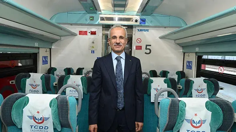 Bakan Uraloğlu: Eskişehir-İstanbul hızlı treni, 62,9 milyon yolcuya hizmet verdi
