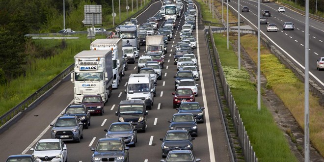 Otomotiv frene bastı: Mayıs'ta trafiğe kayıtlı araçlar yüzde 24 azaldı
