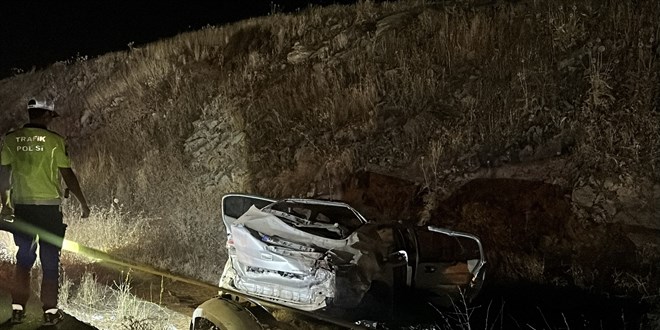 Şanlıurfa'da şarampole devrilen otomobildeki 3 kişi öldü