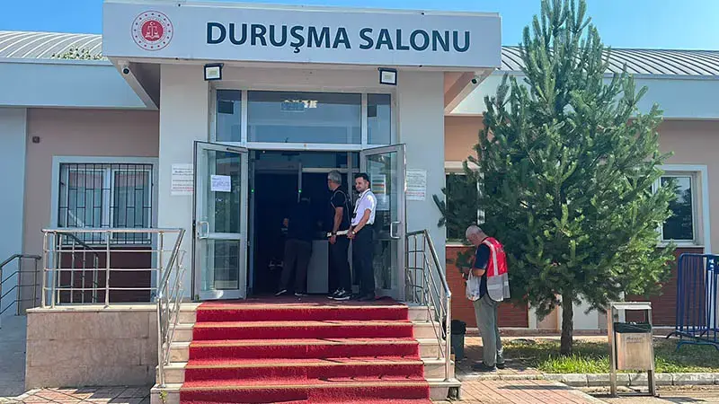 Bolu’daki ‘rüşvet’ ve ‘irtikap’ davasında zincir marketlerin yetkilileri ifade verdi