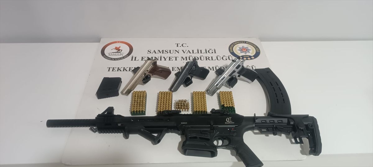 Samsun'da ruhsatsız silah operasyonunda 2 zanlı yakalandı