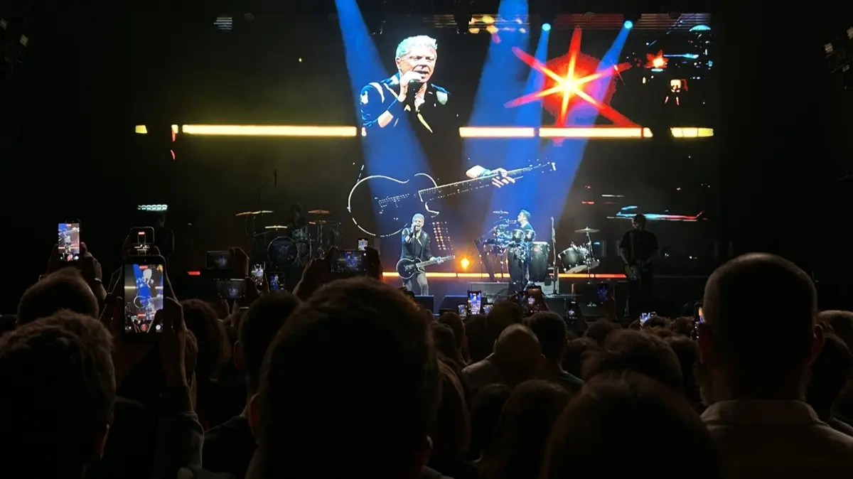 The Offspring 20 yıl aradan sonra İstanbul'da sahne aldı: 'Turneyi bitirmek için en güzel yer burası'