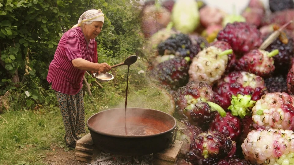 5 saat kaynatılıp hazır oluyor: Geleneksel yöntemle hazırlanıyor