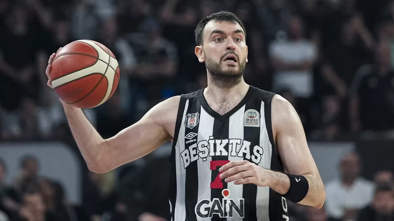 Beşiktaş Basketbol'da beklenmedik veda: Kaptan Yiğit Arslan ile yollar ayrıldı