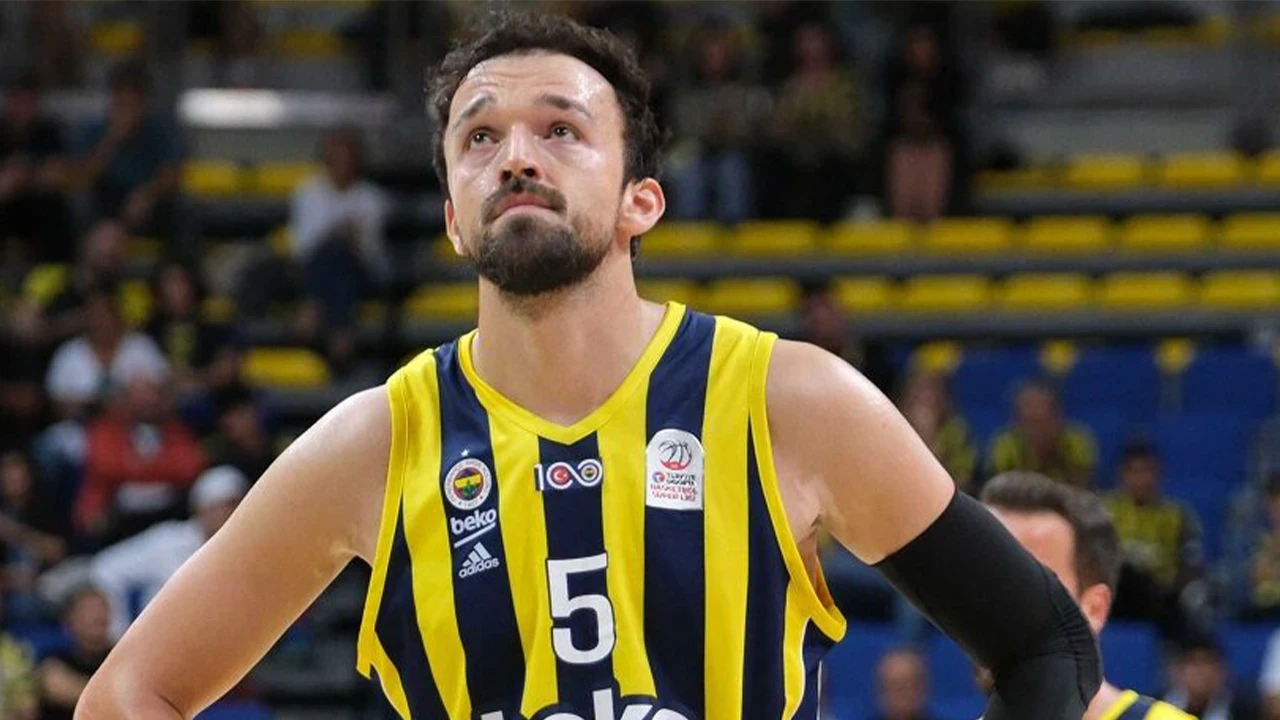 Sertaç Şanlı yeniden Fenerbahçe'de
