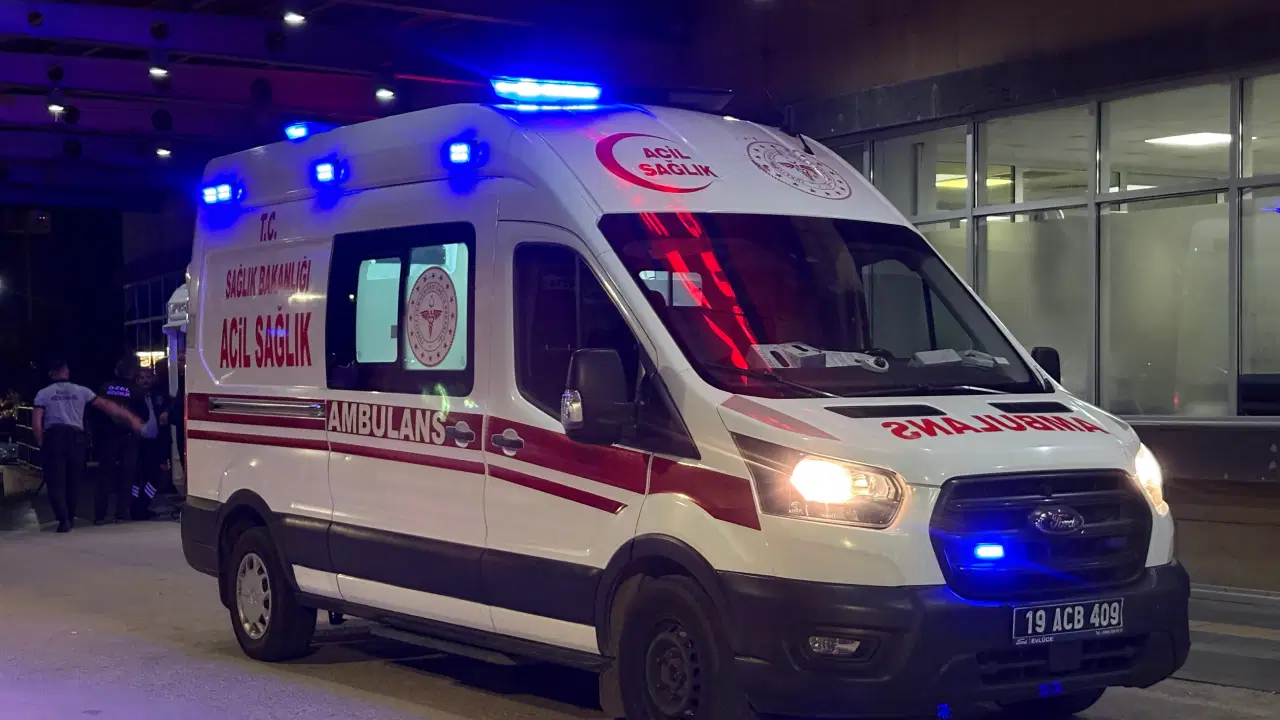 Düğün yemeği kabusa döndü: 50 kişi hastaneye kaldırıldı!