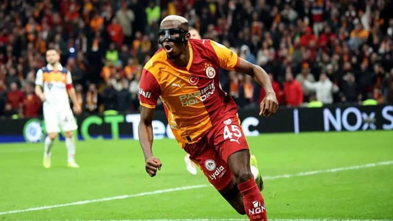 Chelsea'den Osimhen için rekor teklif iddiası