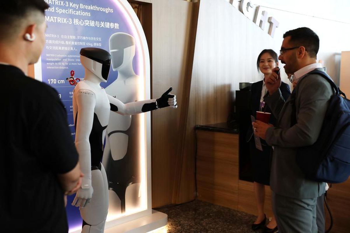 Albüm: 2026 Yaz Davos Forumu'nda Yapay Zeka ve Robotik Alanındaki Gelişmeler Ele Alındı