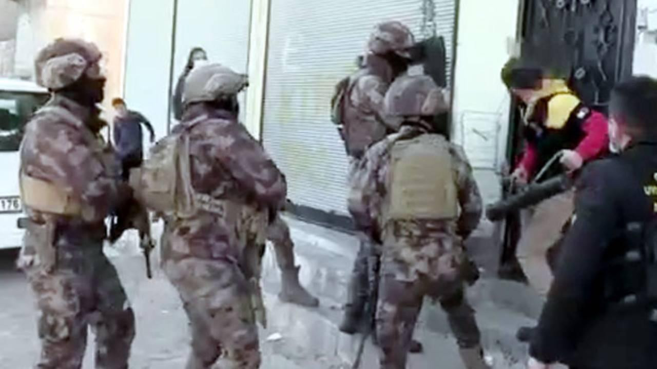 14 ilde zehir tacirlerine darbe! 382 şüpheli gözaltına alındı