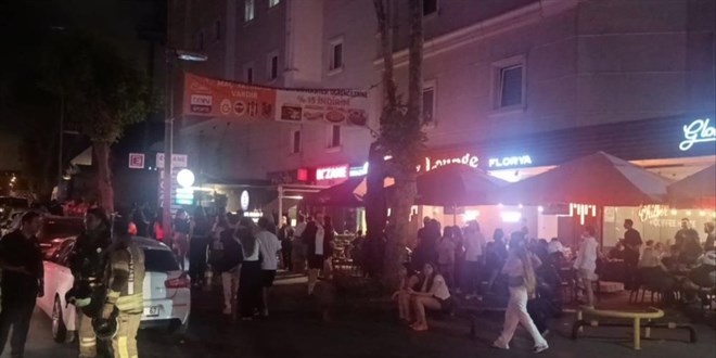 Aydın Üniversitesi öğrenci yurdunda yangın paniği
