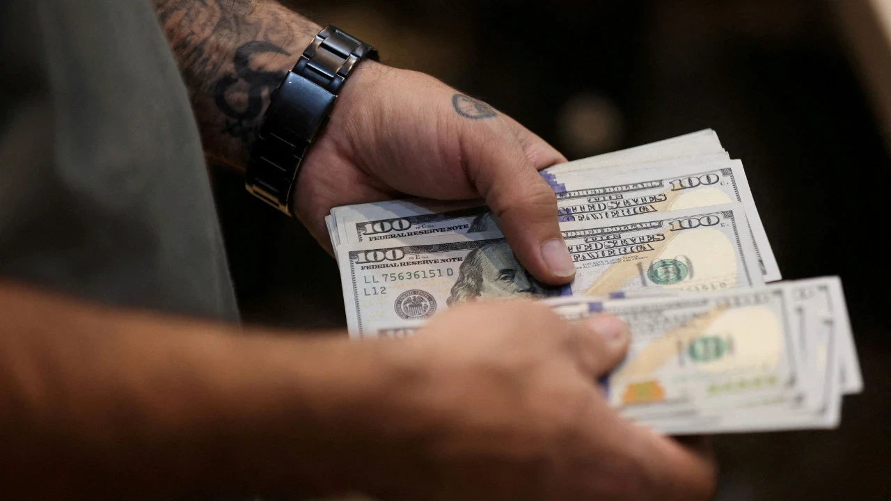 Dolar 46,50 liranın üzerini gördü
