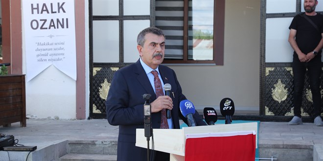 Bakan Tekin: Çocuklar önce kendi memleketlerini öğrenecek