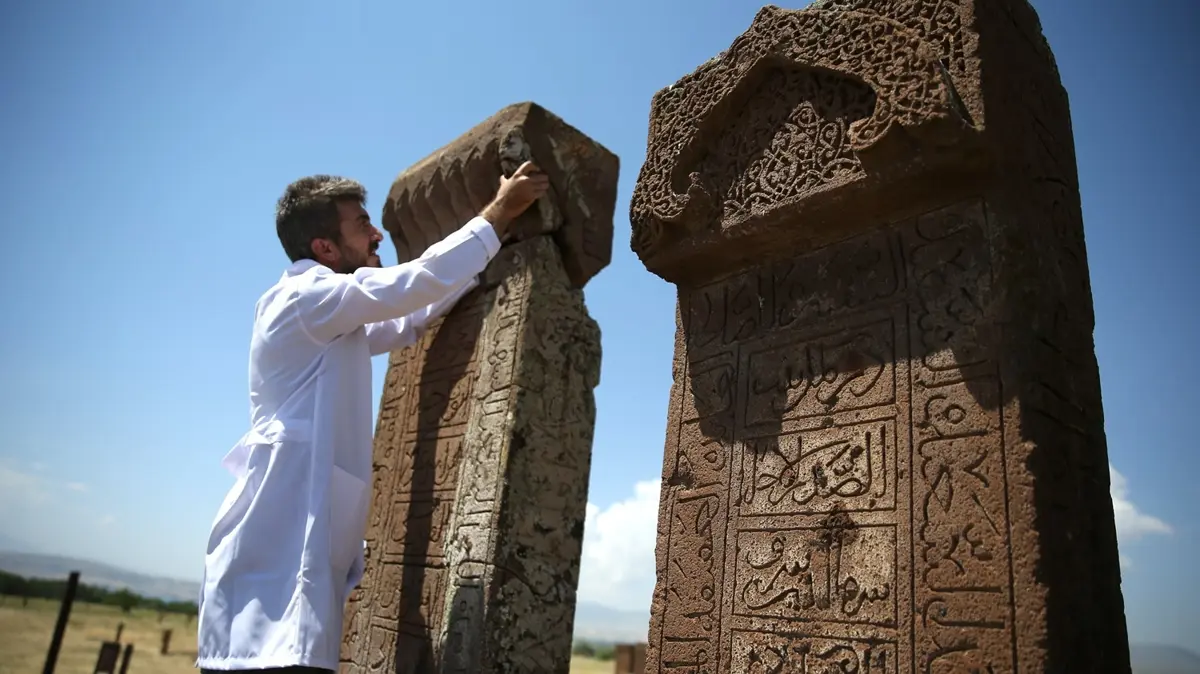 Bitlis'te heyecan veren keşif: Dev Selçuklu Mezarlığında yeni buluntular