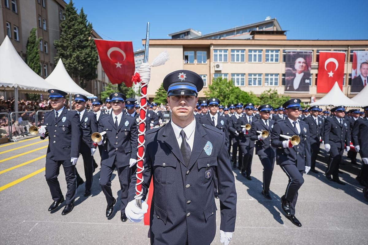 Bursa POMEM'de 475 polis adayı mezun oldu