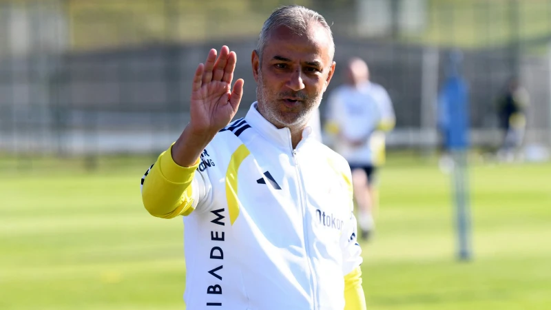Fenerbahçe'de alarm! İsmail Kartal Topuk Yaylası'nda apar topar toplantı kararı aldı