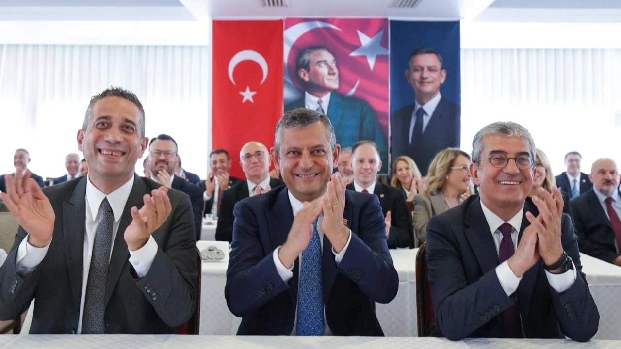 Yeni Parti dış basında: Muhalefetin toparlanma girişimi