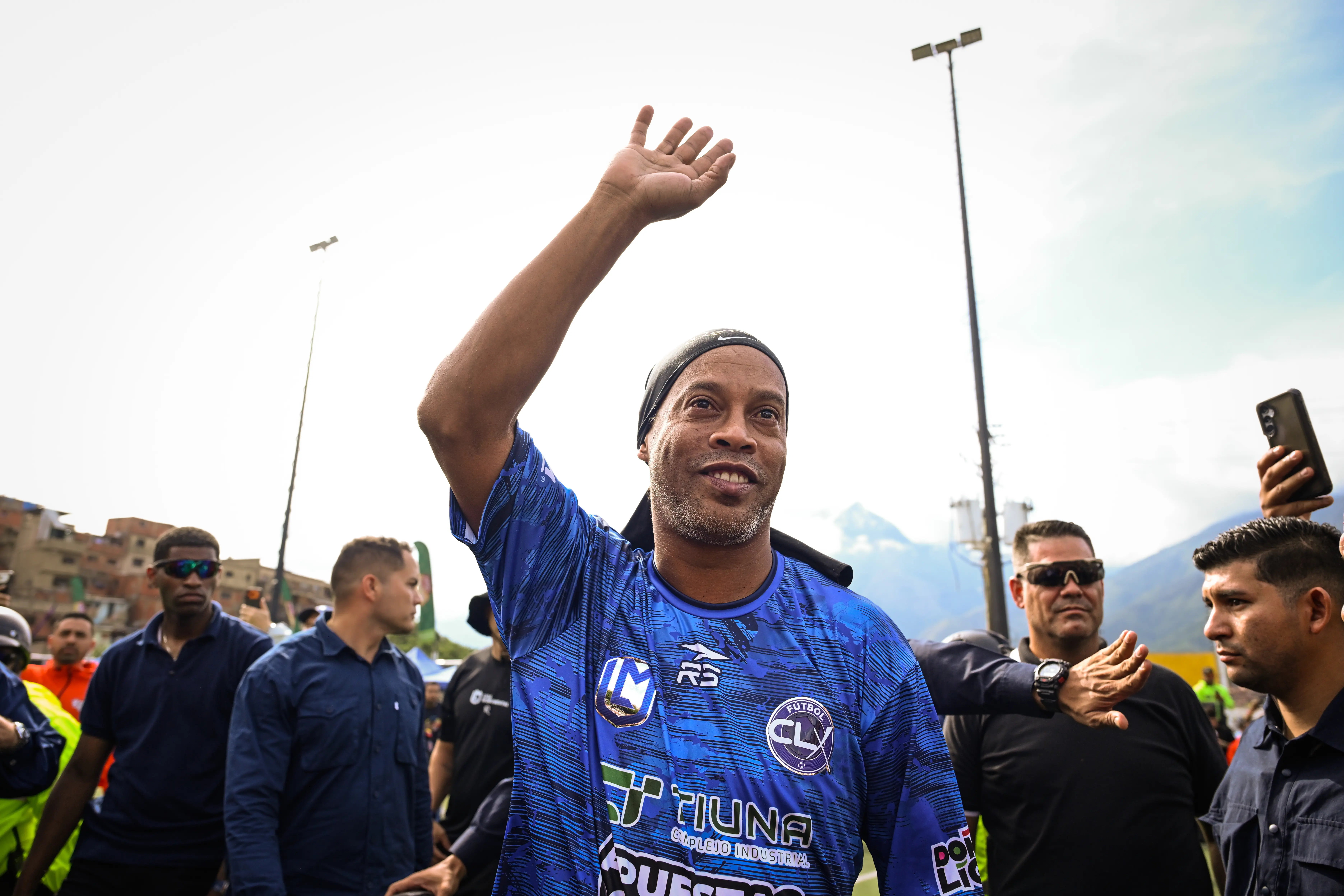 Ronaldinho yeşil sahalara geri dönüyor