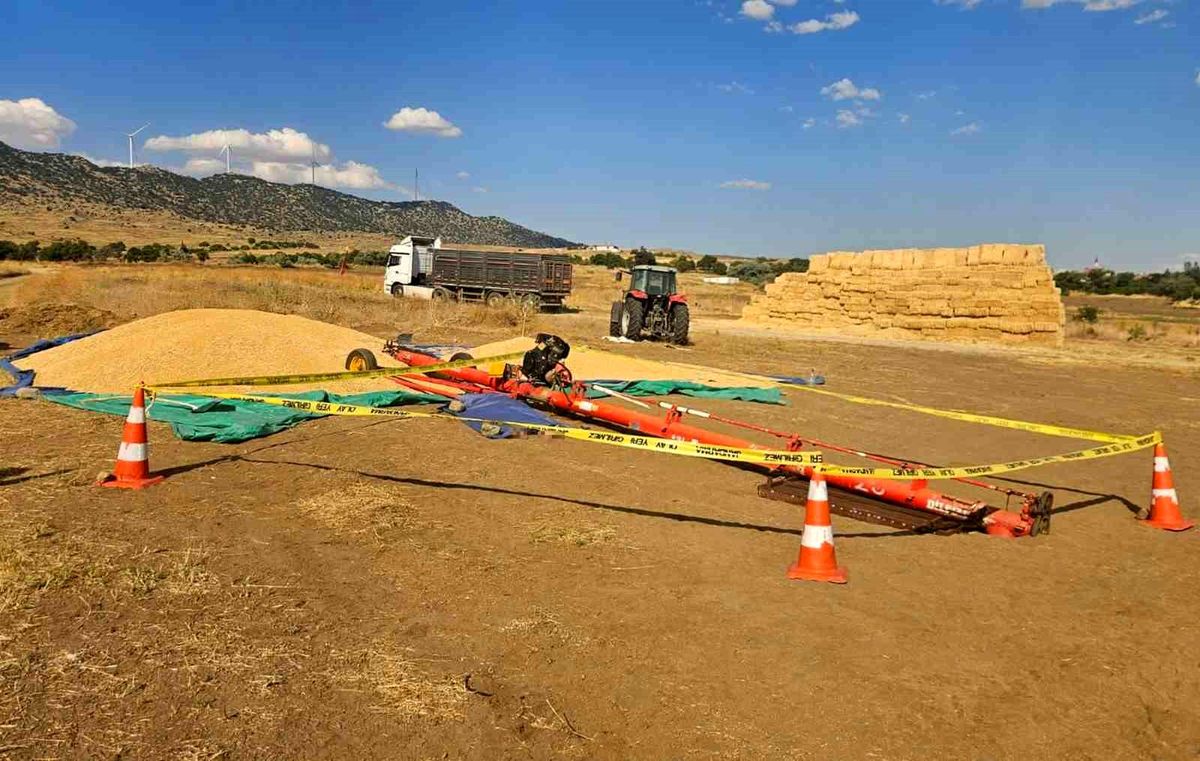 Hububat elevatörünün altında kalan 18 yaşındaki işçi hayatını kaybetti