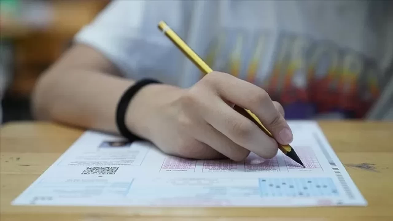LGS İngilizce çıkmış sorular 2024, 2025! LGS İngilizce çıkmış sorular ve cevap anahtarı