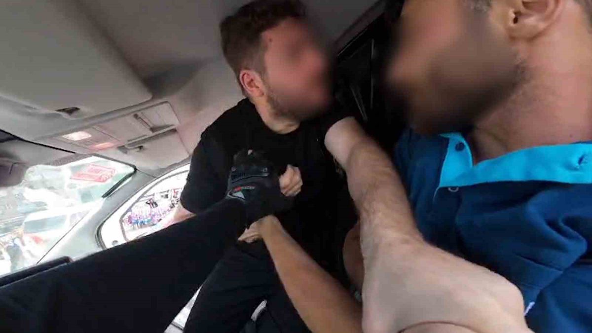 Niğde'de yol verme kavgası kamerada