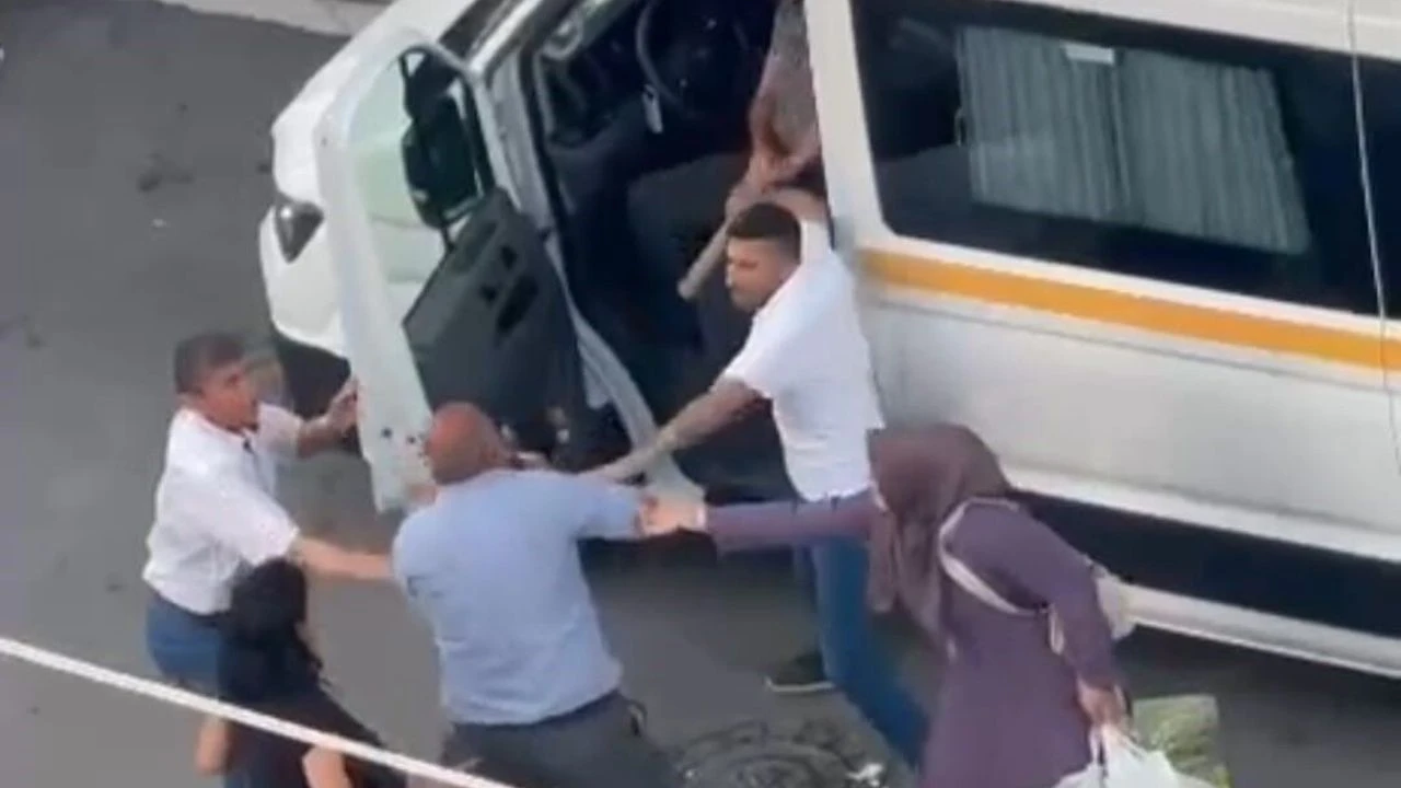 Ankara'da trafikte silahlı ve sopalı kavga! O anlar kamerada