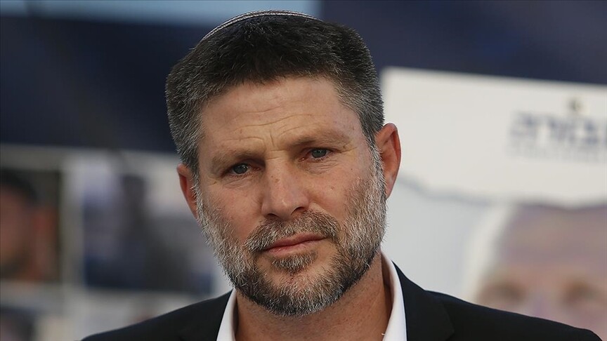 İsrailli bakan Smotrich, İsrail'e atılan her roket için Beyrut'ta 10 binanın yıkılması çağrısını yineledi