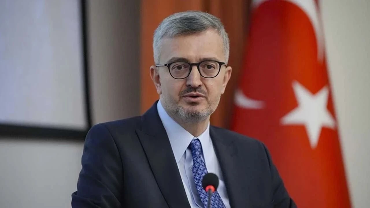İletişim Başkanı Duran'dan Milli takım mesajı: Vurduğunuz gol, yolun sonu kupa olsun