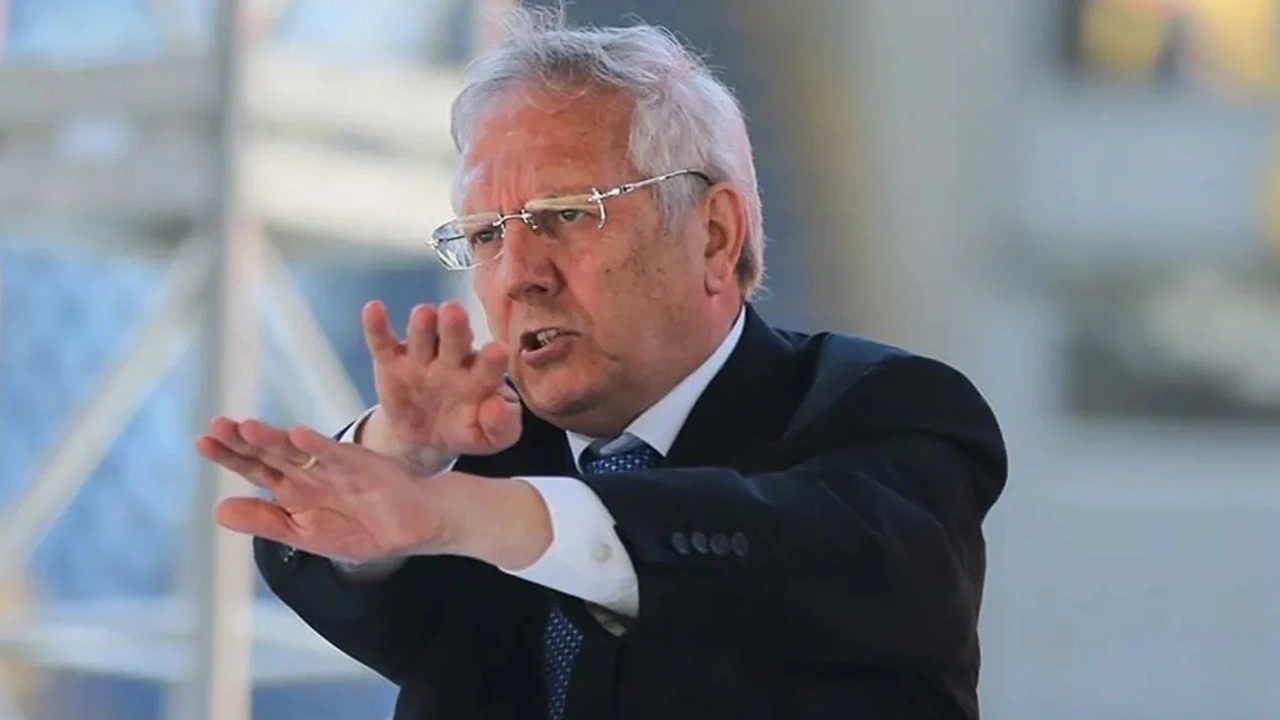 Aziz Yıldırım zirvede 3 konu saydı