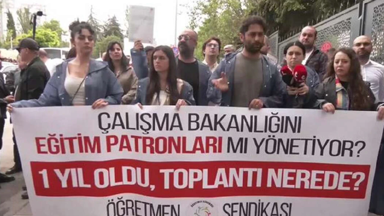 Öğretmenlerin Bakanlık Önündeki Eylemine Müdahale: Dokuz Gözaltı