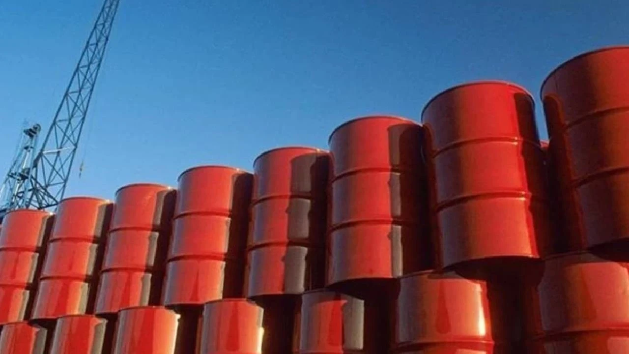 ABD'de ham petrol stoklarında düşüş yavaşladı