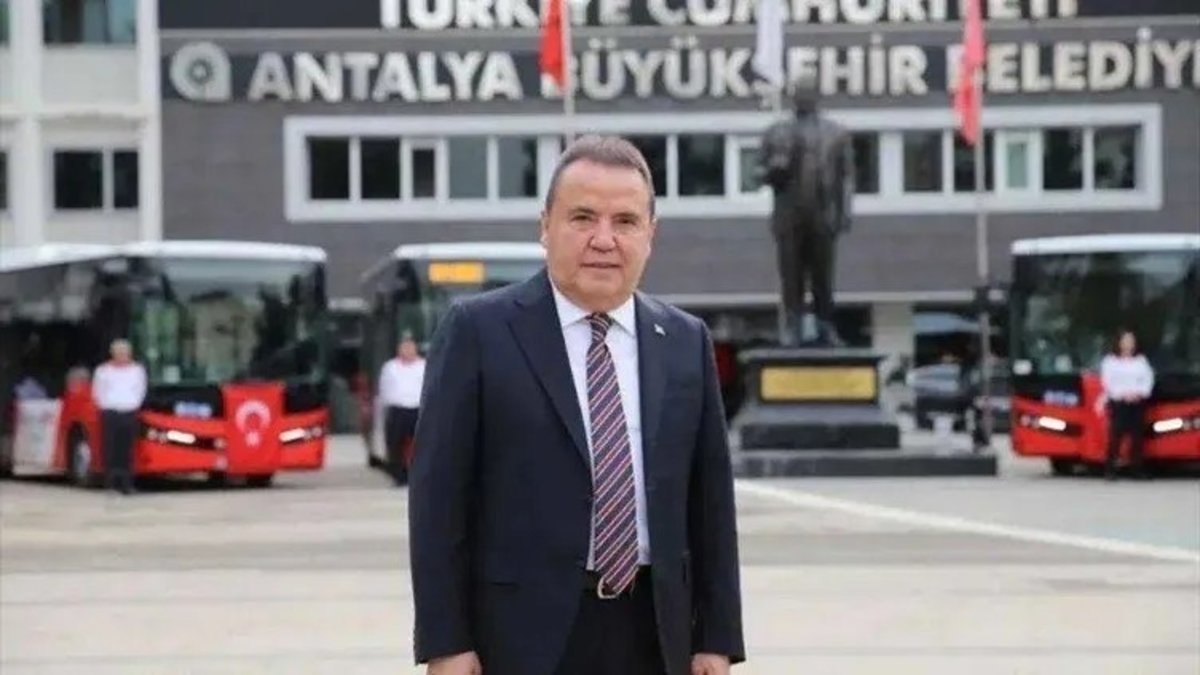 Antalya Büyükşehir Belediye Başkanı Böcek'ten itiraf gibi ifade: İmamoğlu benden 15 Milyon Euro istedi