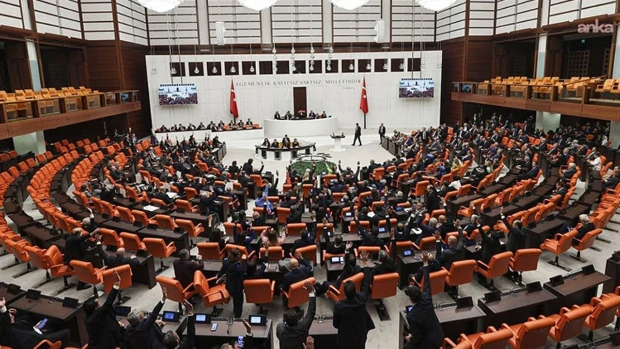 TBMM'de takvim değişti!