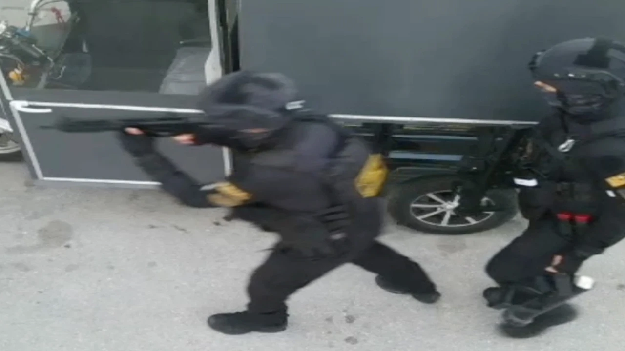 Afyonkarahisar'da IŞİD operasyonu; 7 gözaltı